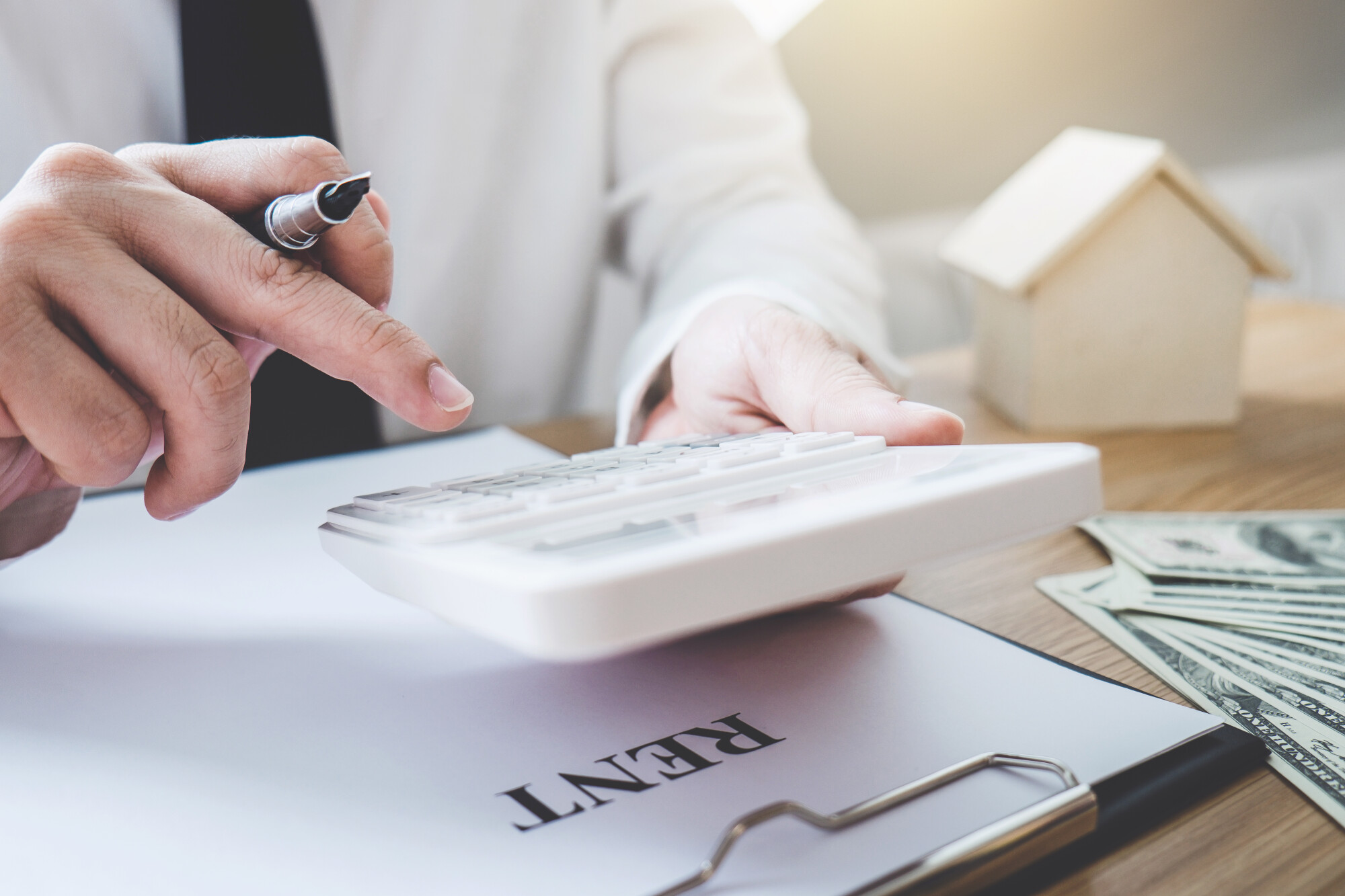 Signs You Need to Hire a Property Management Company in Savannah, Georgia